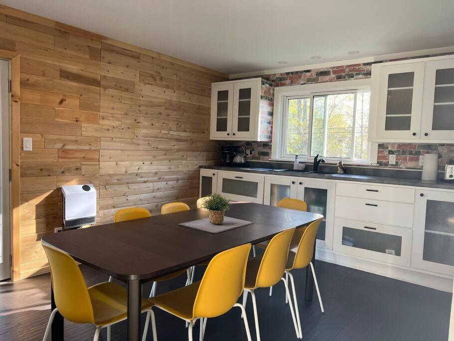 Family Friendly Cottage ☆Walking Distance To Beach Lions Head Exterior foto